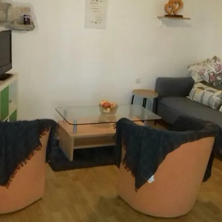 Apartman Neva *