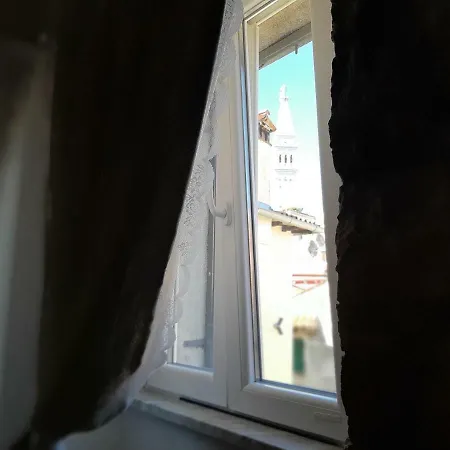 Neva Apartman *