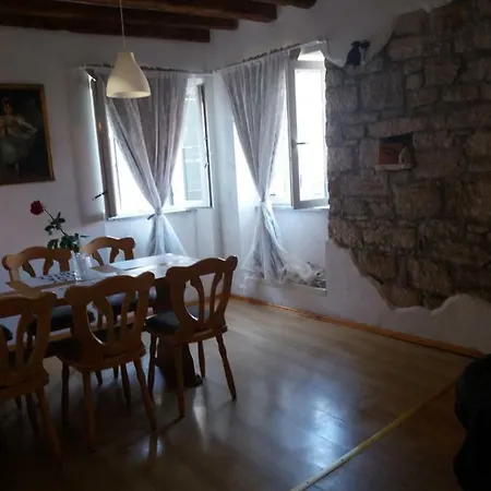 Neva * Rovinj